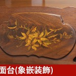 中古ピアノ ヤマハ(YAMAHA W110WnC) 華やかな花柄象嵌♪人気の木目コンパクトタイプ