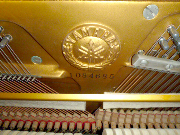 中古ピアノ ヤマハ(YAMAHA U1F) ヤマハピアノの最もスタンダードなU1 