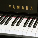 中古ピアノ ヤマハ(YAMAHA UX30A) 人気のUXシリーズ、ヤマハ高級アップライトピアノ