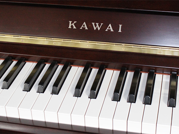中古ピアノ カワイ Kawai C113 猫脚が可愛い小型木目ピアノ 世界最大級のピアノ販売モール グランドギャラリー 中古ピアノ 販売 中古グランドピアノを購入するならグランドギャラリー愛知 東京