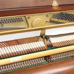 中古ピアノ カワイ(KAWAI CS14S) 2000年製!!木目小型ピアノをお探しの方必見です♪ 中古ピアノ カワイ(KAWAI CS14S) 2000年製!!木目小型ピアノをお探しの方必見です♪