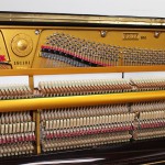 中古ピアノ アポロ(APOLLO SR85DM) グランドピアノに劣らない演奏効果!SSS搭載モデル 中古ピアノ アポロ(APOLLO SR85DM) グランドピアノに劣らない演奏効果!SSS搭載モデル