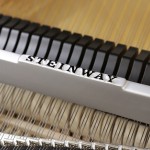 中古ピアノ スタインウェイ&サンズ(STEINWAY&SONS O180) クローム仕様のスタインウェイ