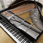 中古ピアノ スタインウェイ&サンズ(STEINWAY&SONS O180) クローム仕様のスタインウェイ
