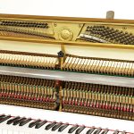 中古ピアノ ヤマハ(YAMAHA MC203) コンパクトな気品あふれるホワイトピアノ!