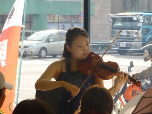 バイオリン演奏者 伊東 かおりさん バイオリン演奏者 伊東 かおりさん