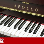 中古ピアノ アポロ(APOLLO A123CM) 総アグラフ搭載の木目・猫脚ピアノ