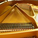 中古ピアノ ヤマハ(YAMAHA C6) 充実した音の厚みと抜群の弾き応え。内装5