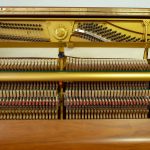中古ピアノ ヤマハ(YAMAHA W101) 個性豊かな木目ピアノ