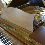 中古ピアノ ディアパソン(DIAPASON 183E) 国産ブランドの隠れた名品　大橋デザイン　ディアパソンピアノ　スタイリシュな譜面台