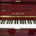 中古ピアノ ヤマハ(YAMAHA W106BB) 木目の深い色調、猫脚が優雅な空間を演出♪