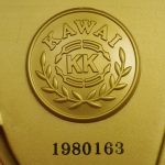 中古ピアノ カワイ(KAWAI US6XSV) グランドピアノ型上級モデル　スペシャルバージョン