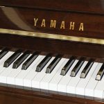 中古ピアノ ヤマハ(YAMAHA L102) 開閉式屋根で音を楽しむお洒落なコンパクトピアノ