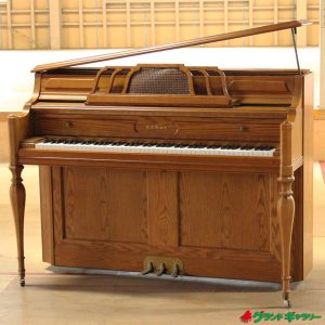 中古ピアノ カワイ(KAWAI 804M) お部屋の雰囲気インテリアピアノ