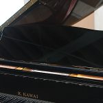 中古ピアノ カワイ(KAWAI RX2A) 指なじみの良い弾き心地
