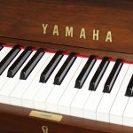 中古ピアノ ヤマハ(YAMAHA W102B) 木目が美しいYAMAHAの上級モデル