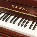 中古ピアノ カワイ(KAWAI KL64K) 猫脚・モール装飾付・ワインレッド調ピアノ