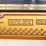 中古ピアノ ローレックス(ROLEX KR22) 上品な木目、猫脚ピアノ