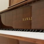 中古ピアノ カワイ(KAWAI KL70W) インテリアに調和するナチュラルな木目