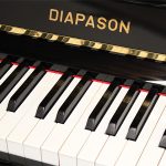 中古ピアノ ディアパソン(DIAPASON DL125) 上品な黒艶出し・猫脚仕様