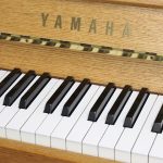 中古ピアノ ヤマハ(YAMAHA MC108O) 小型でライトなインテリア感覚