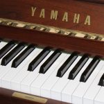 中古ピアノ ヤマハ(YAMAHA W110B) お部屋に自然と合わさる木目ピアノ