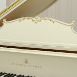 中古ピアノ スタインウェイ(Steinway&Sons O-180 ルイ15世モデル) ピアノを域を超えた芸術品「ルイ15世モデル」