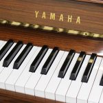 中古ピアノ ヤマハ(YAMAHA MC204) お買得！ヤマハ木目ピアノ！