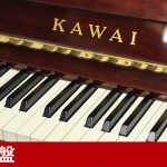 中古ピアノ カワイ(KAWAI Ki75) ワインレッドカラーと猫脚が美しいインテリアピアノ