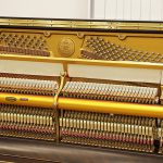 中古ピアノ クロイツェル(KREUTZER KE703) 重厚なフォルムとバロック風装飾の見事な融合 中古ピアノ クロイツェル(KREUTZER KE703) 重厚なフォルムとバロック風装飾の見事な融合