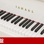 中古ピアノ ヤマハ(YAMAHA G5E) 外装再塗装・内部パーツ新品交換済み♪5型ホワイトグランド
