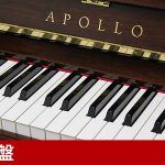 中古ピアノ アポロ(APOLLO A123W) 総アグラフ搭載の木目ピアノ