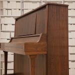 中古ピアノ ヤマハ(YAMAHA UX50Rw) 希少なローズウッド　目と耳で楽しめるハイグレードモデル