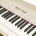 中古ピアノ ペトロフ(PETROF Ⅳ CHIPPEN) 気品あふれるホワイト＆バロック様式が美しい猫脚ピアノ