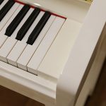 中古ピアノ アポロ(APOLLO WA118I) インテリアにマッチするコンパクトピアノ