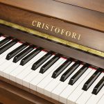 中古ピアノ クリストフォリ(CRISTOFORI　CR121) 木目、猫脚♪落ち着いた気品あるスタイル