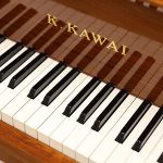 中古ピアノ カワイ（KAWAI）GE20 木目・コンパクトグランド