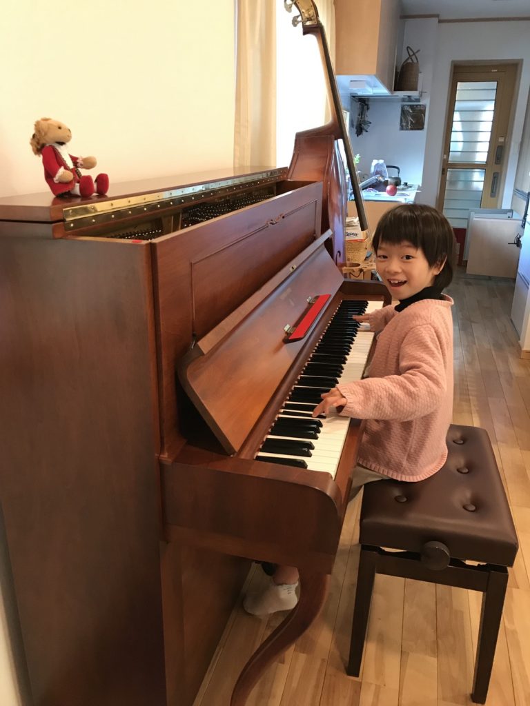 お客様の声：小さい頃から憧れていたスタインウェイのピアノ。　島根県Y様　スタインウェイ　モデル：Z-114CP