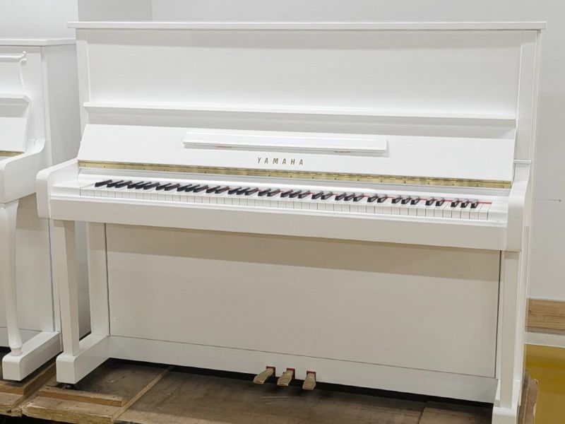 中古ピアノ ヤマハ(YAMAHA MC10A) シンプルな白いピアノ ｜ 世界最大級