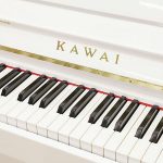 中古ピアノ カワイ(KAWAI K18) 初心者にお勧め　小型　白いピアノ