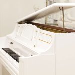 中古ピアノ カワイ(KAWAI KL51KF) 家具調のお洒落な白いピアノ