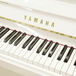 中古ピアノ ヤマハ(YAMAHA W116WT) 小型でシンプルな白いピアノ