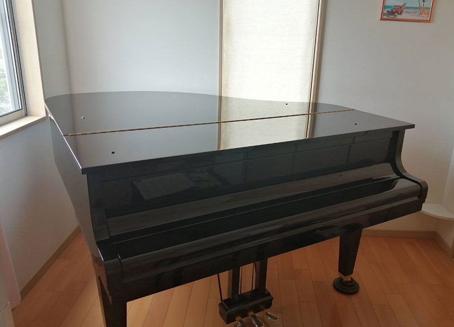 お客様の声：今は夢だった美しいグランドピアノを購入できてサイコーです！静岡県 H様　カワイ GM10