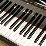 中古ピアノ カワイ(KAWAI GM10K) 手ごろな価格の小型グランドピアノ