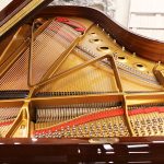 中古スタインウェイ＆サンズ (STEINWAY＆SONS B211 マホガニー）まるで宝石の様な鮮やかな外装。低音域から高音域まで完璧なバランス