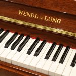 中古ピアノ ウェンドル＆ラング(WENDL&LUNG U115W) 伝統あるウィーンの木目調ピアノ