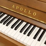 中古ピアノ アポロ(APOLLO SR560) 総アグラフ搭載の木目・ハイグレードモデル