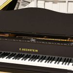 中古ピアノ ベヒシュタイン(C.BECHSTEIN L) 透明感のあるクリアな音色　世界三大ピアノ　ベヒシュタインの小型グランド