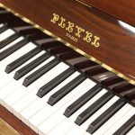 中古ピアノ プレイエル(PLEYEL P115 Shannon Saw（シャノン・ソウ）) フランスらしい気品あふれる1台