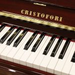 中古ピアノ クリストフォリ(CRISTOFORI RU121M) 東洋ピアノ製造　上品なワインレッド調の猫脚ピアノ